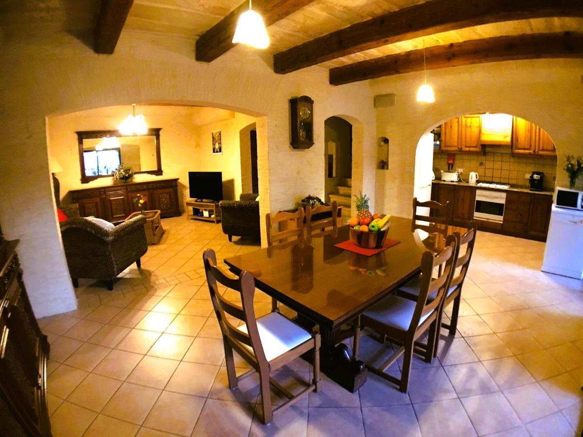 Ad Hoc B&B Il-Pergla Esterno foto